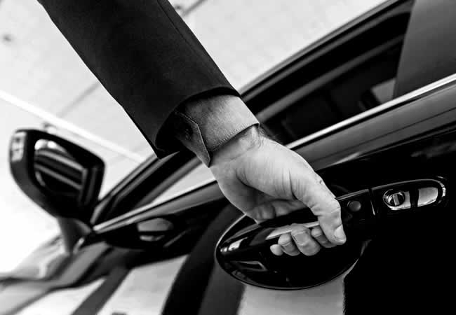 larnaca airport taxi essential guide to transfers, fares and tips